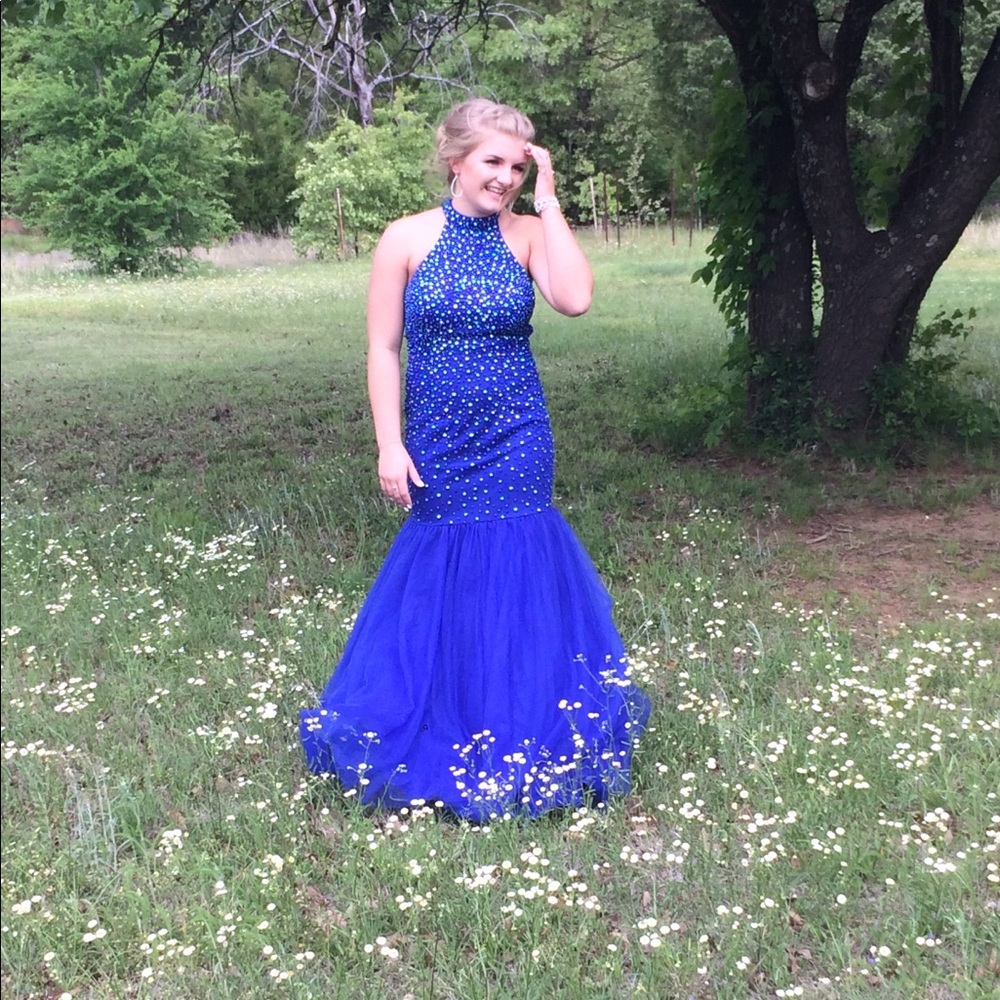 PROM DRESS🔹🔹 - Picture 3 of 5